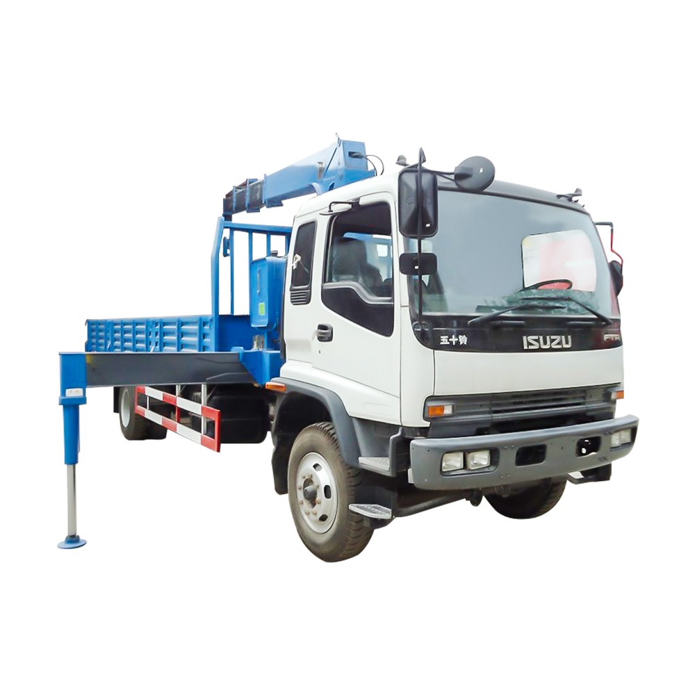 Xe tải 6 bánh có cần cẩu